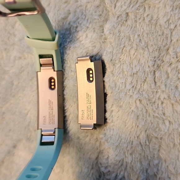 Fitbit Original fitness tracker TWO included with 1 band and a charger. - Picture 2 of 6